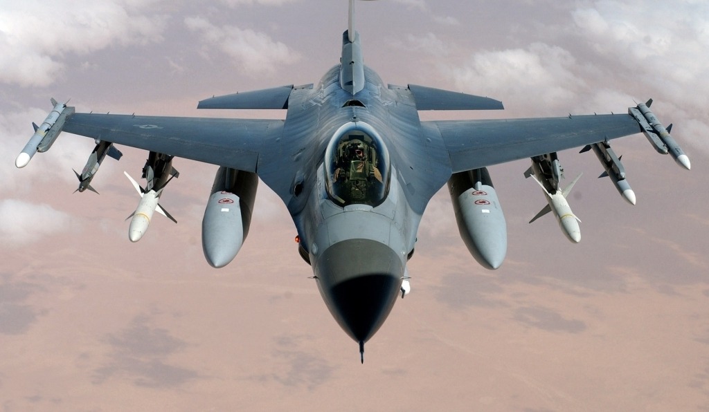 F16 Fighting Falcon Specs