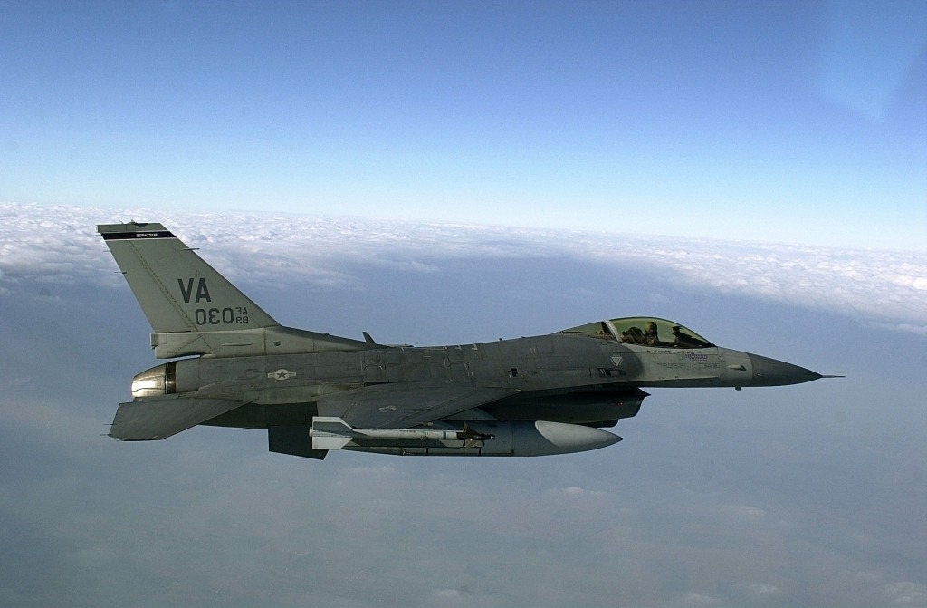 F16 Fighting Falcon Specs
