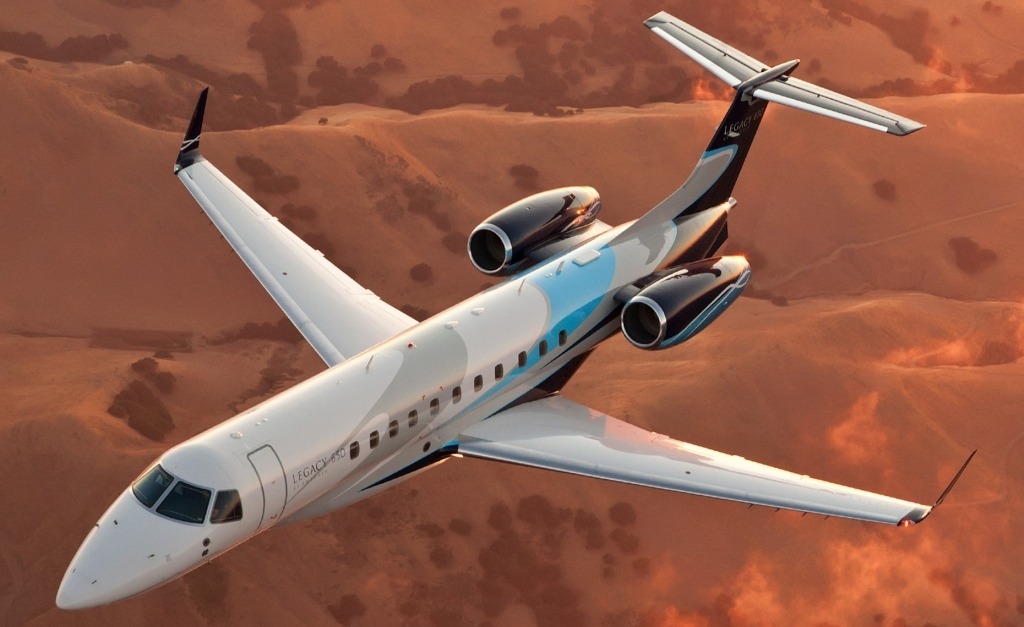 Embraer Legacy 650 Pictures