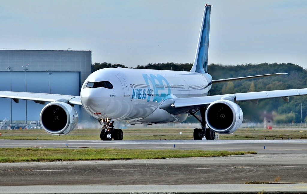 Airbus A330-900: specs, price, seat map, engine, cabin