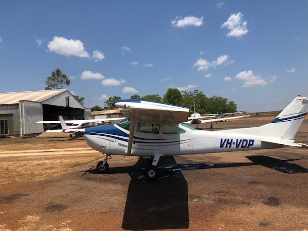 Cessna Skylane Wallpaper