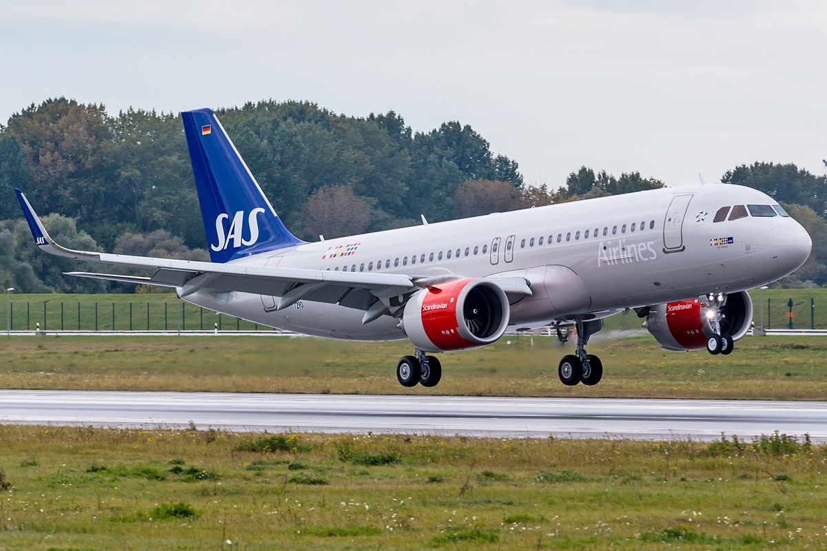 Airbus A320neo Pictures