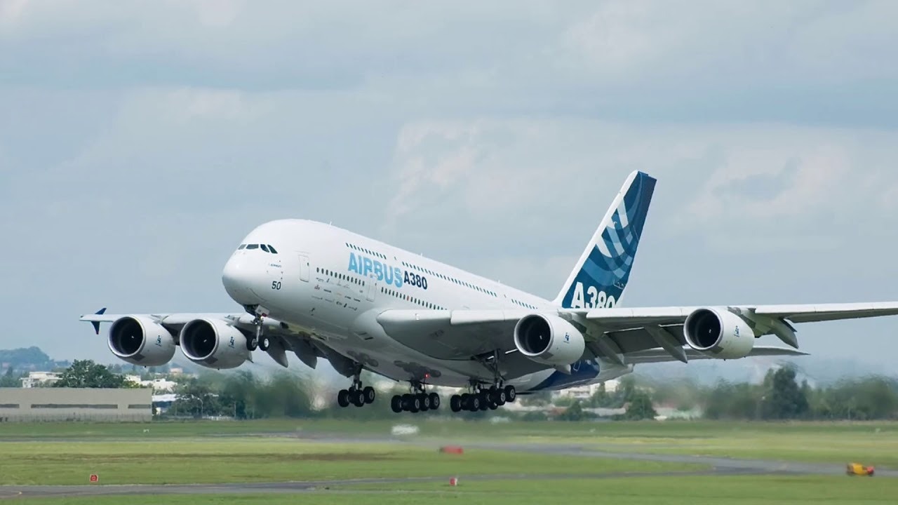 Airbus A380 Super Jumbo Jet Specs